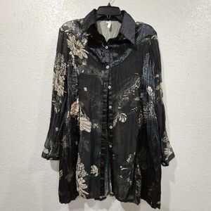 Oversized Button Up Size Med